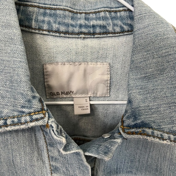 Old Navy light wash classic denim jacket size small lightweight jean jacket - Picture 3 of 5
